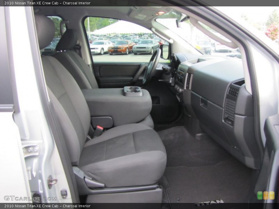 Charcoal Interior Photo for the 2010 Nissan Titan XE Crew Cab #51972479