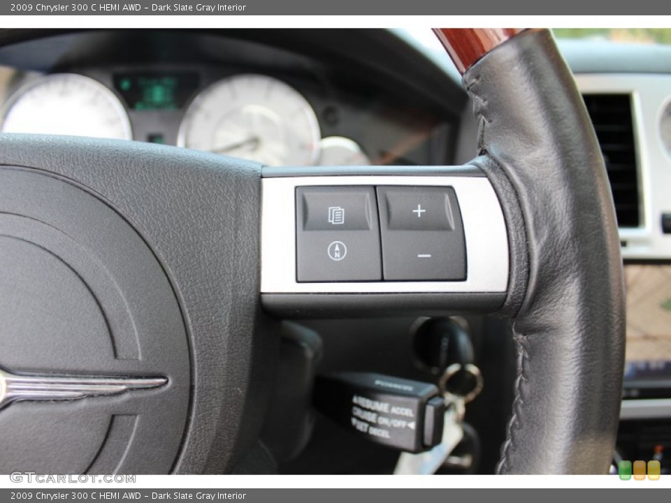 Dark Slate Gray Interior Controls for the 2009 Chrysler 300 C HEMI AWD #51972671