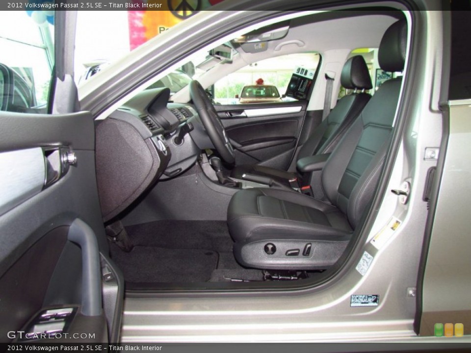Titan Black Interior Photo for the 2012 Volkswagen Passat 2.5L SE #51978749