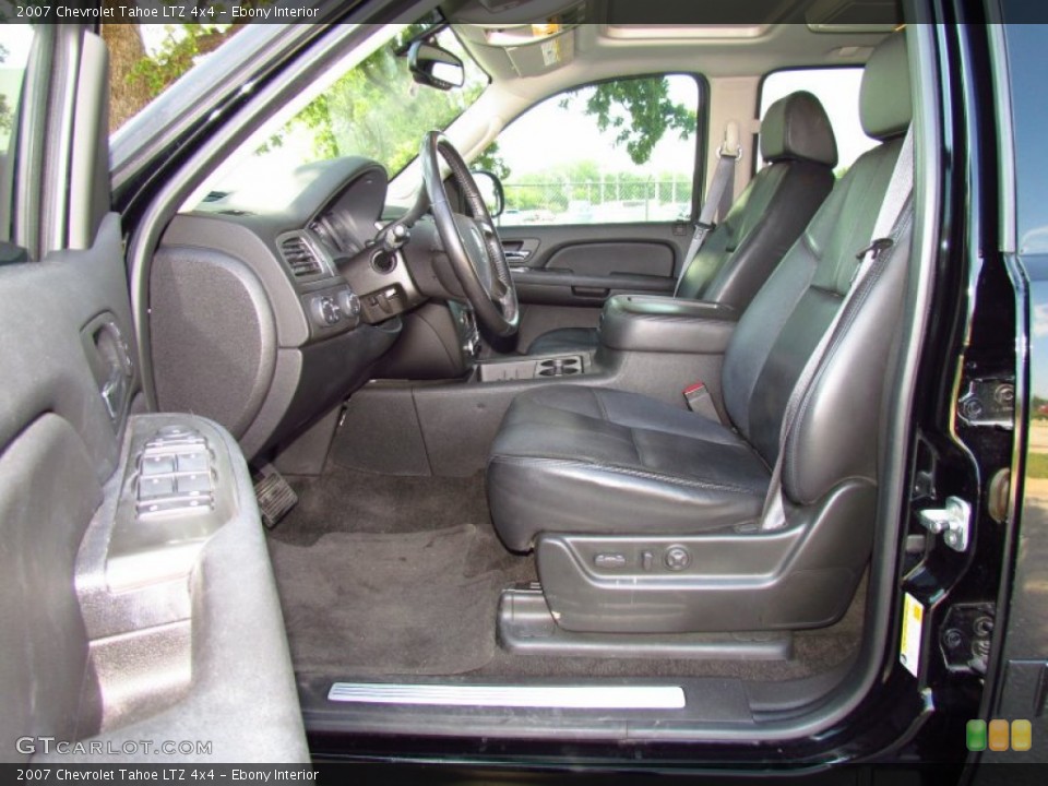 Ebony Interior Photo for the 2007 Chevrolet Tahoe LTZ 4x4 #51979859