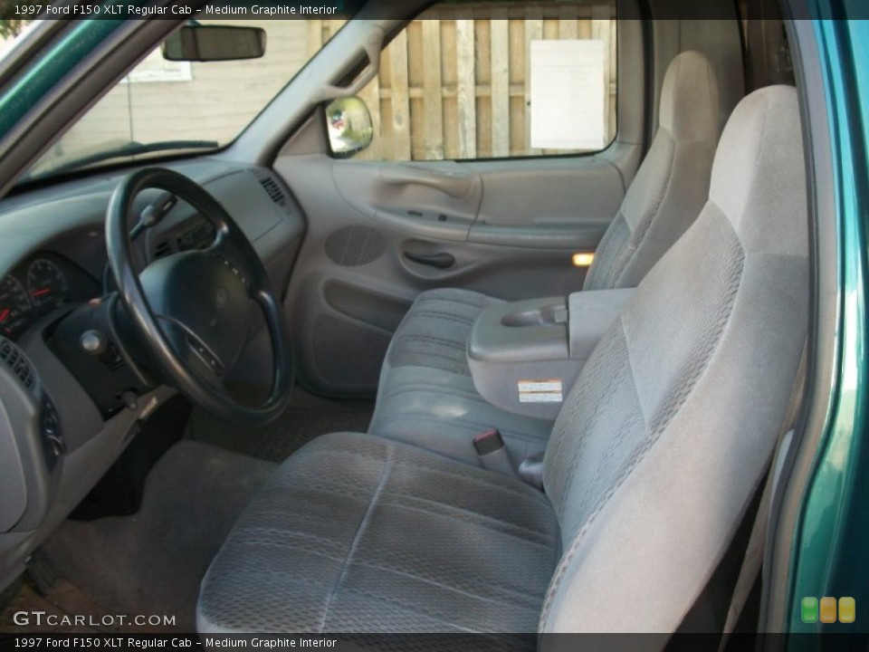 Medium Graphite Interior Photo for the 1997 Ford F150 XLT Regular Cab #51980489
