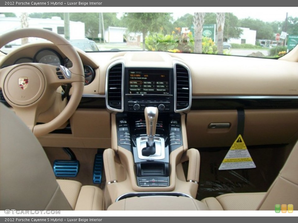 Luxor Beige Interior Dashboard for the 2012 Porsche Cayenne S Hybrid #51980696