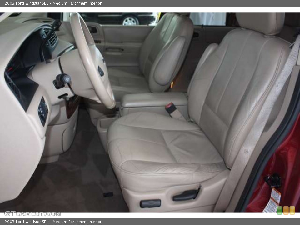 Medium Parchment Interior Photo for the 2003 Ford Windstar SEL #51992276