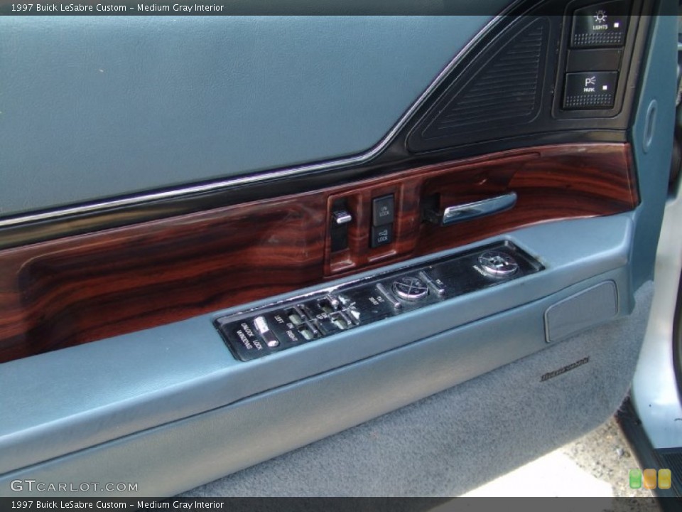 Medium Gray Interior Door Panel for the 1997 Buick LeSabre Custom #51998598