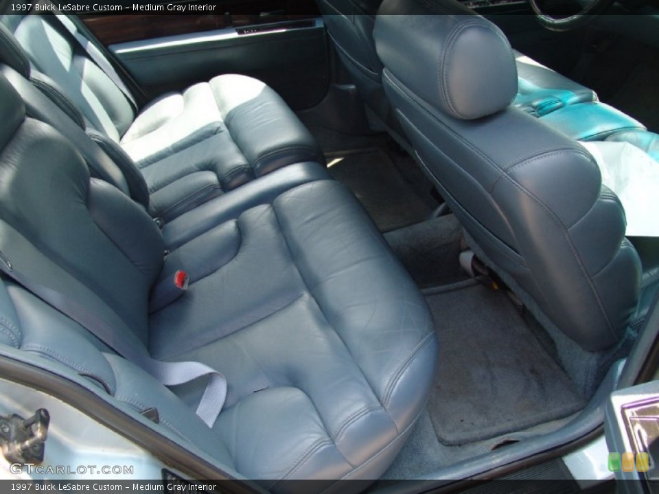 Medium Gray Interior Photo for the 1997 Buick LeSabre Custom #51998652