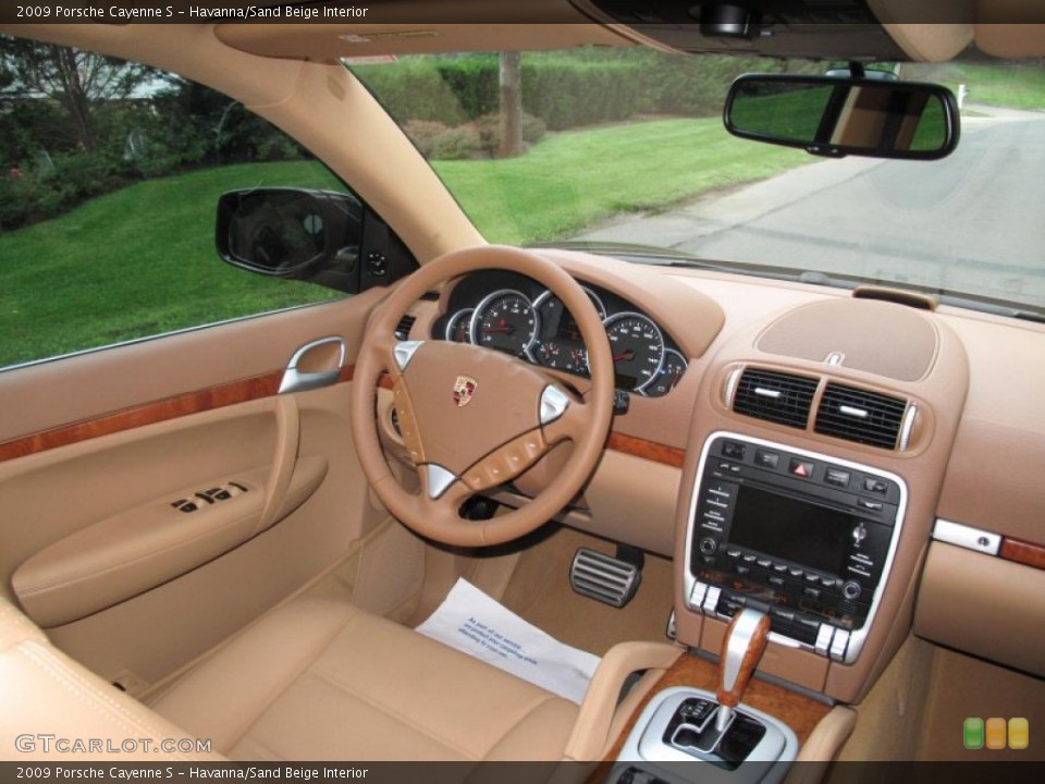 Havanna/Sand Beige Interior Steering Wheel for the 2009 Porsche Cayenne S #52001979