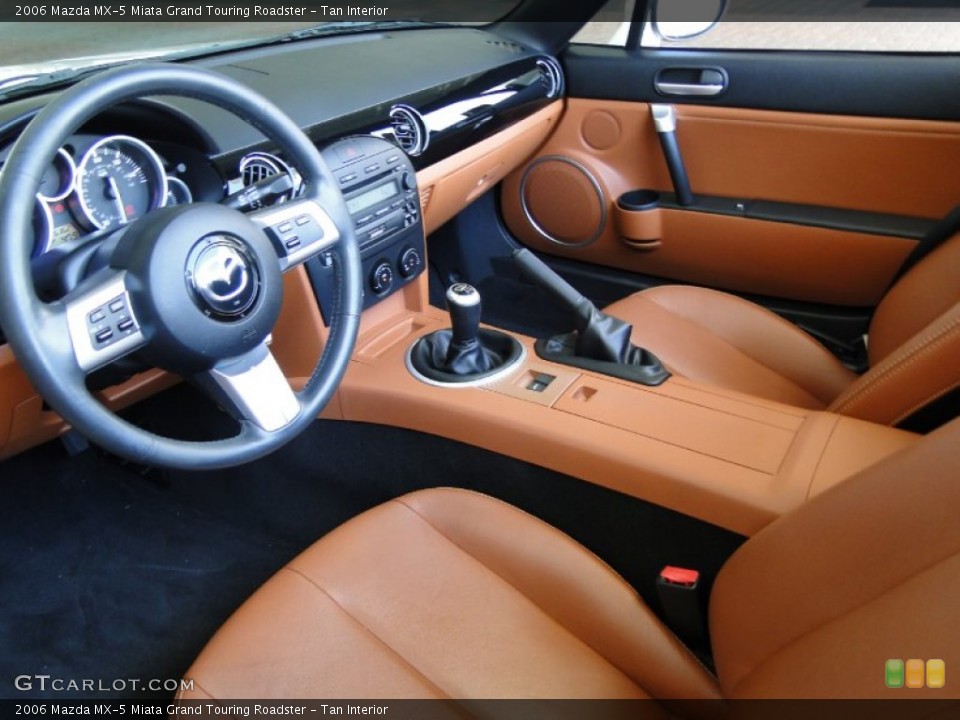 Tan Interior Photo for the 2006 Mazda MX-5 Miata Grand Touring Roadster #52008594