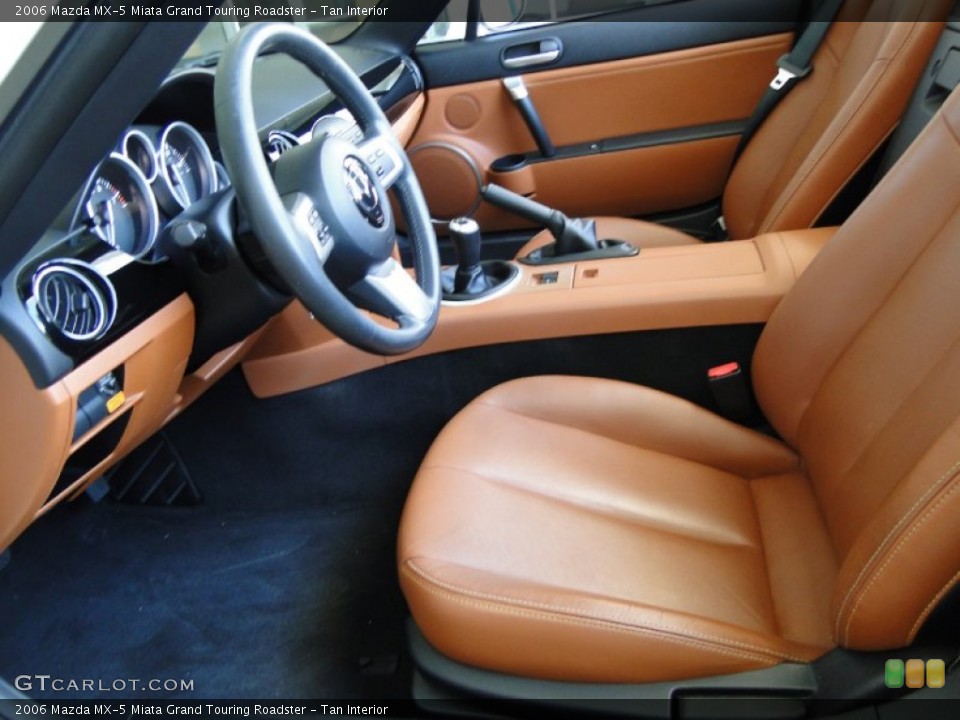 Tan Interior Photo for the 2006 Mazda MX-5 Miata Grand Touring Roadster #52008609