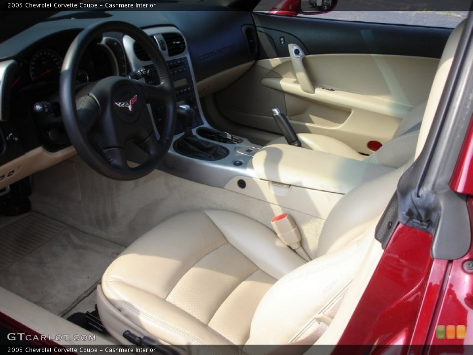 Cashmere Interior Photo for the 2005 Chevrolet Corvette Coupe #52015371