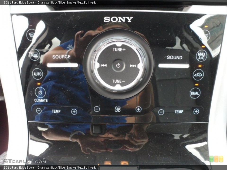 Charcoal Black/Silver Smoke Metallic Interior Controls for the 2011 Ford Edge Sport #52016985