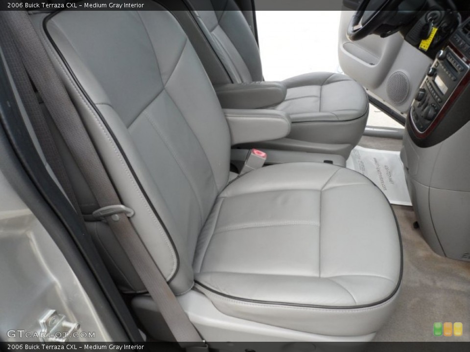 Medium Gray Interior Photo for the 2006 Buick Terraza CXL #52023870