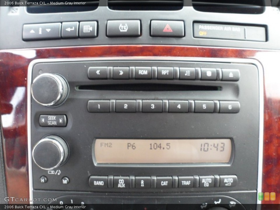 Medium Gray Interior Controls for the 2006 Buick Terraza CXL #52024092