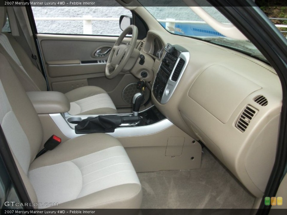 Pebble Interior Photo for the 2007 Mercury Mariner Luxury 4WD #52025505