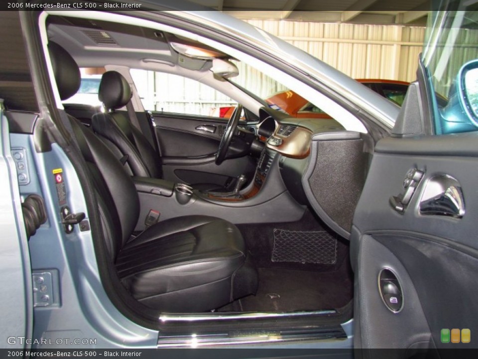 Black Interior Photo for the 2006 Mercedes-Benz CLS 500 #52025667
