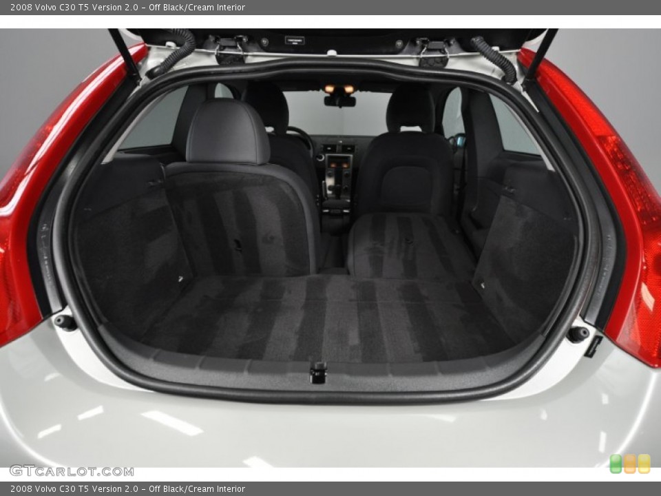 Off Black/Cream Interior Photo for the 2008 Volvo C30 T5 Version 2.0 #52026585