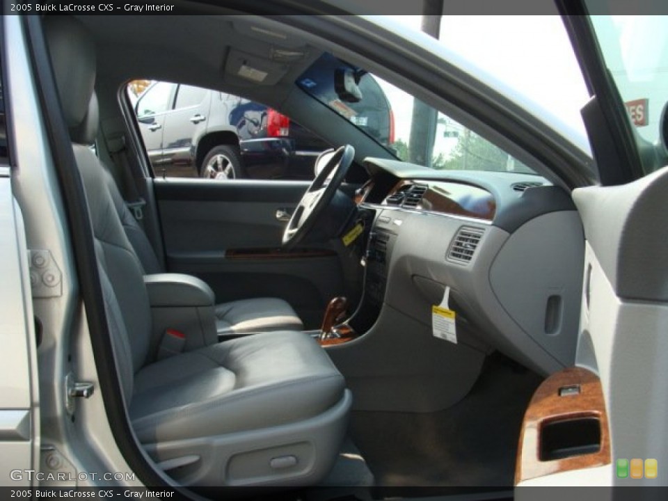 Gray Interior Photo for the 2005 Buick LaCrosse CXS #52026642