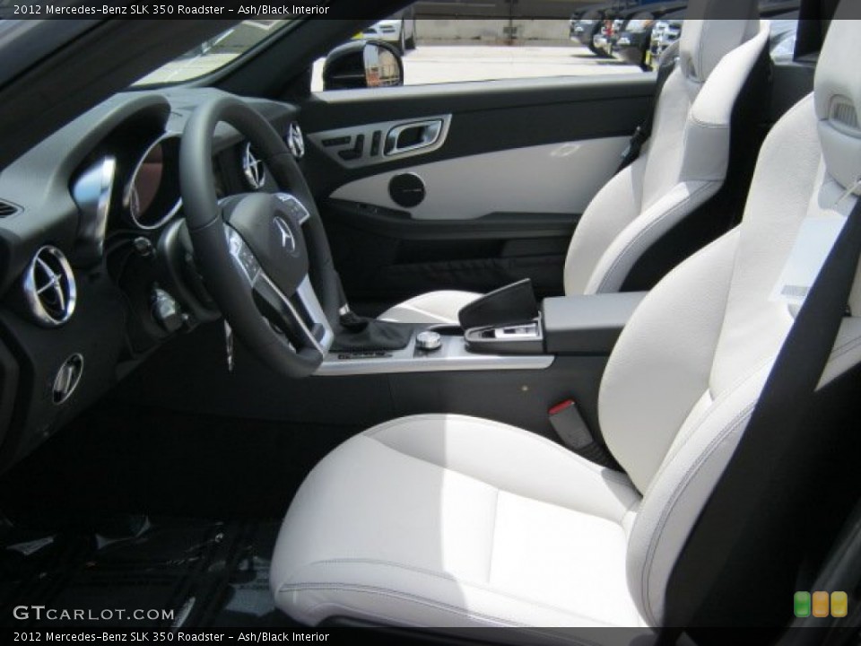 Ash/Black Interior Photo for the 2012 Mercedes-Benz SLK 350 Roadster #52032819