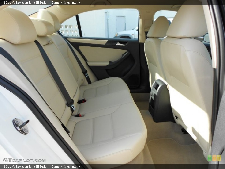Cornsilk Beige Interior Photo for the 2011 Volkswagen Jetta SE Sedan #52033299