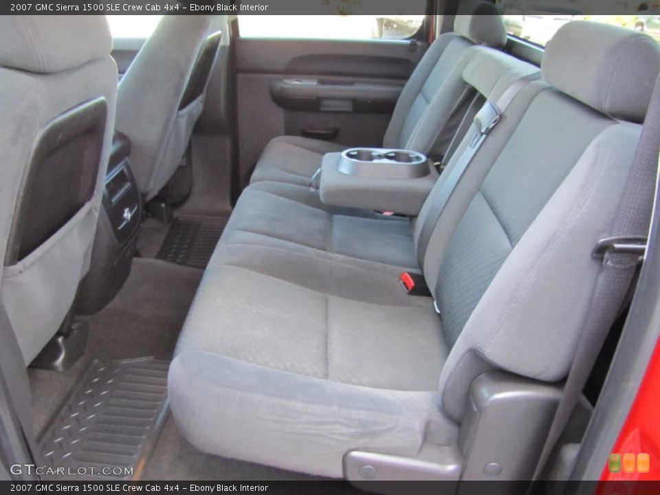 Ebony Black Interior Photo for the 2007 GMC Sierra 1500 SLE Crew Cab 4x4 #52038312