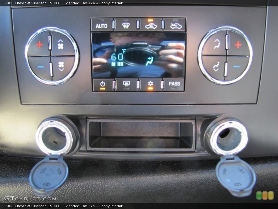 Ebony Interior Controls for the 2008 Chevrolet Silverado 1500 LT Extended Cab 4x4 #52038462