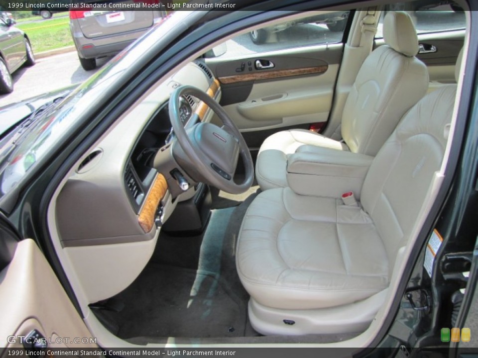 Light Parchment Interior Photo for the 1999 Lincoln Continental  #52045034