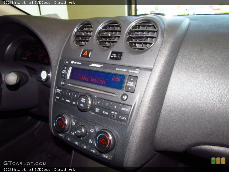 Charcoal Interior Controls for the 2009 Nissan Altima 3.5 SE Coupe #52051919
