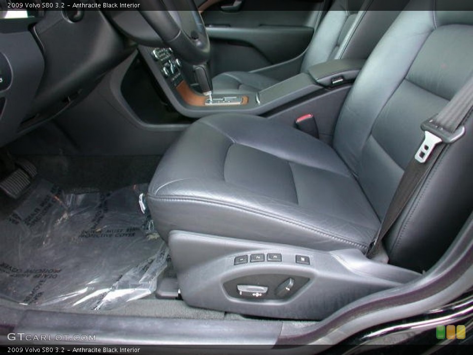 Anthracite Black Interior Photo for the 2009 Volvo S80 3.2 #52056758