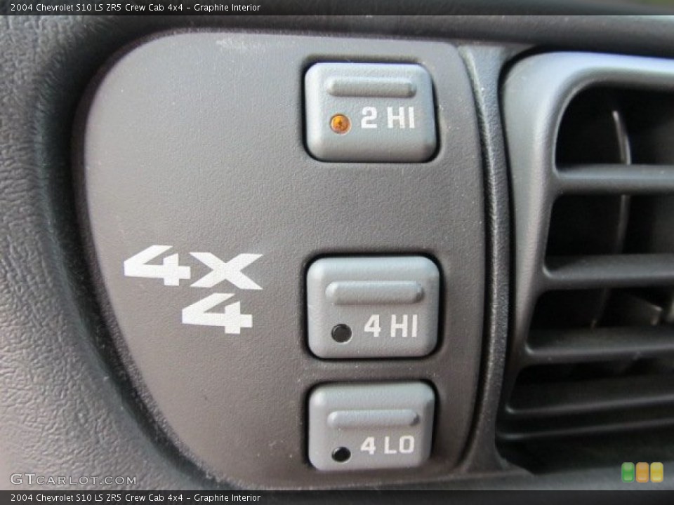 Graphite Interior Controls for the 2004 Chevrolet S10 LS ZR5 Crew Cab 4x4 #52068599