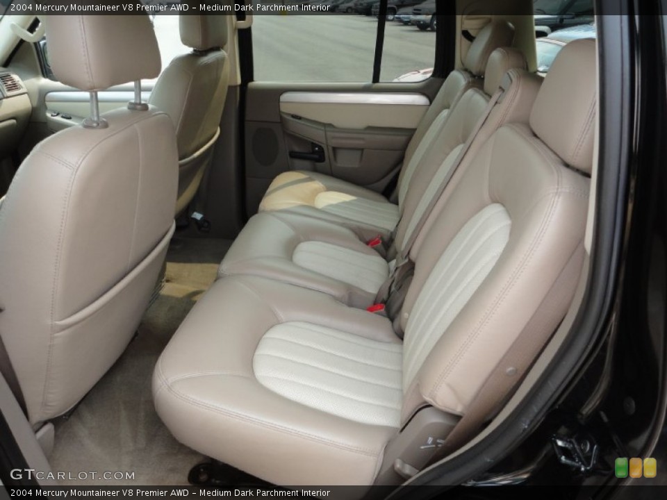 Medium Dark Parchment Interior Photo for the 2004 Mercury Mountaineer V8 Premier AWD #52075535