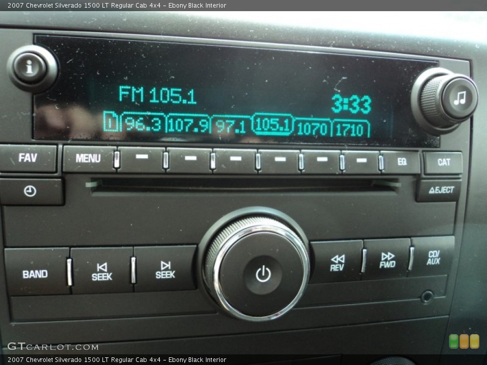 Ebony Black Interior Controls for the 2007 Chevrolet Silverado 1500 LT Regular Cab 4x4 #52084166