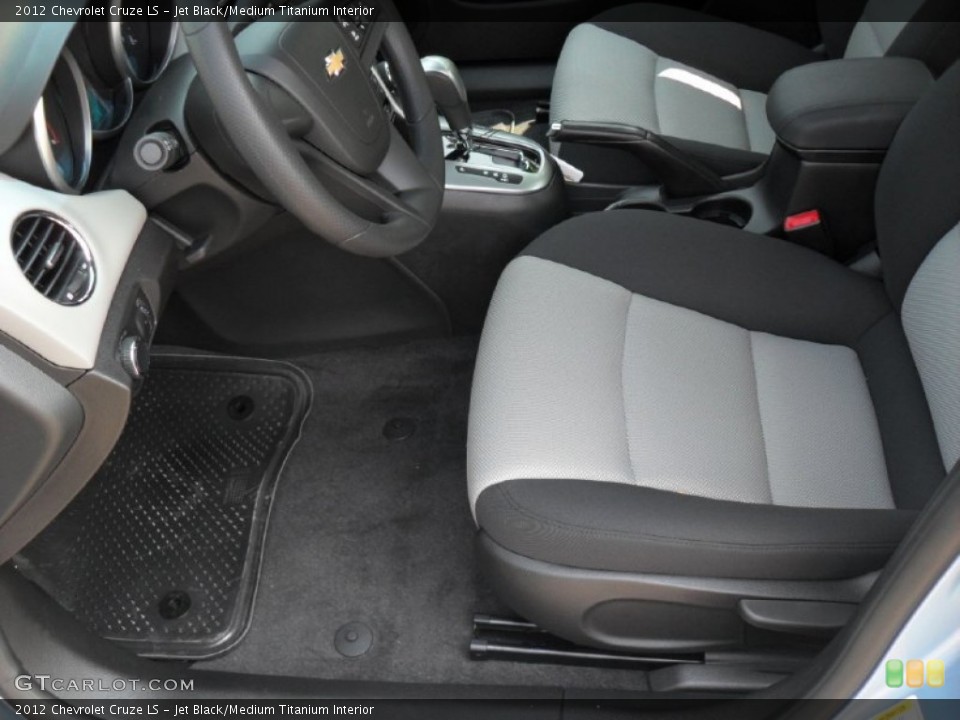 Jet Black/Medium Titanium Interior Photo for the 2012 Chevrolet Cruze LS #52085603