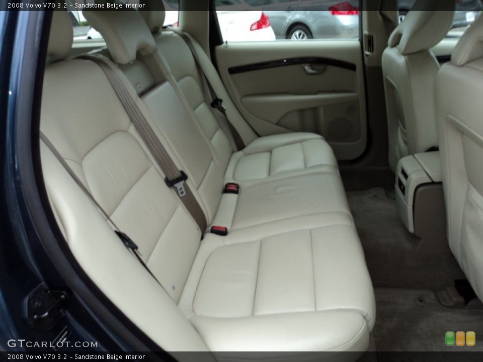 Sandstone Beige Interior Photo for the 2008 Volvo V70 3.2 #52089413