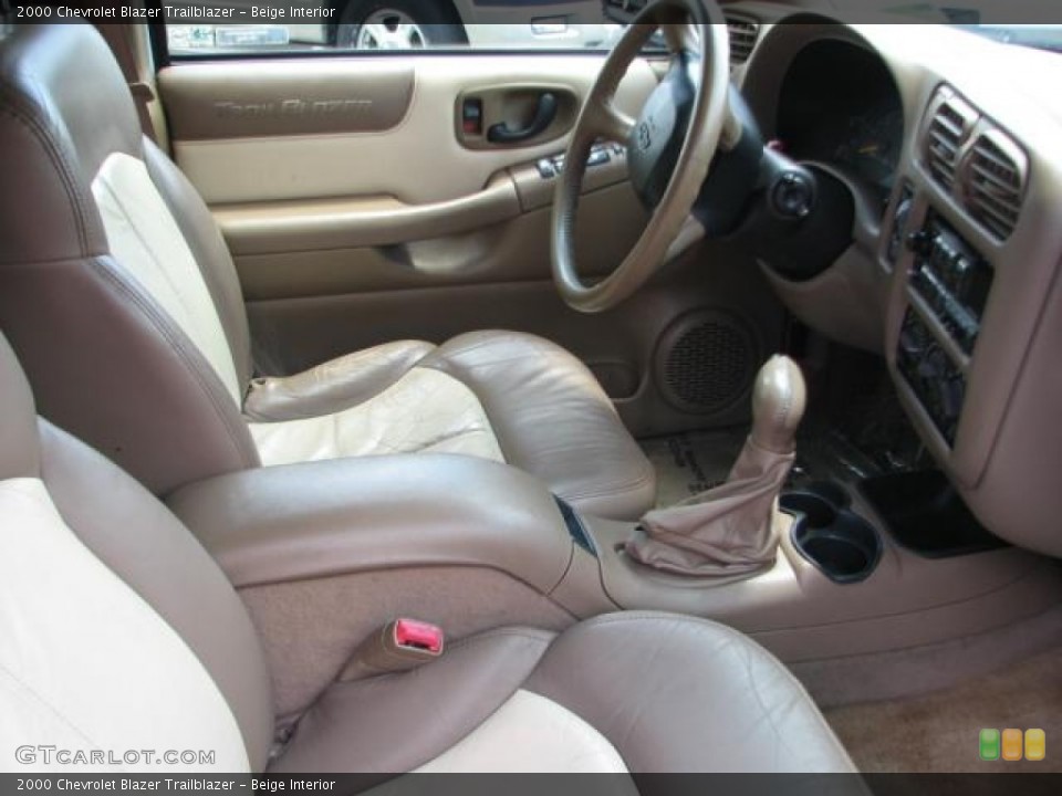 Beige Interior Photo for the 2000 Chevrolet Blazer Trailblazer #52091441