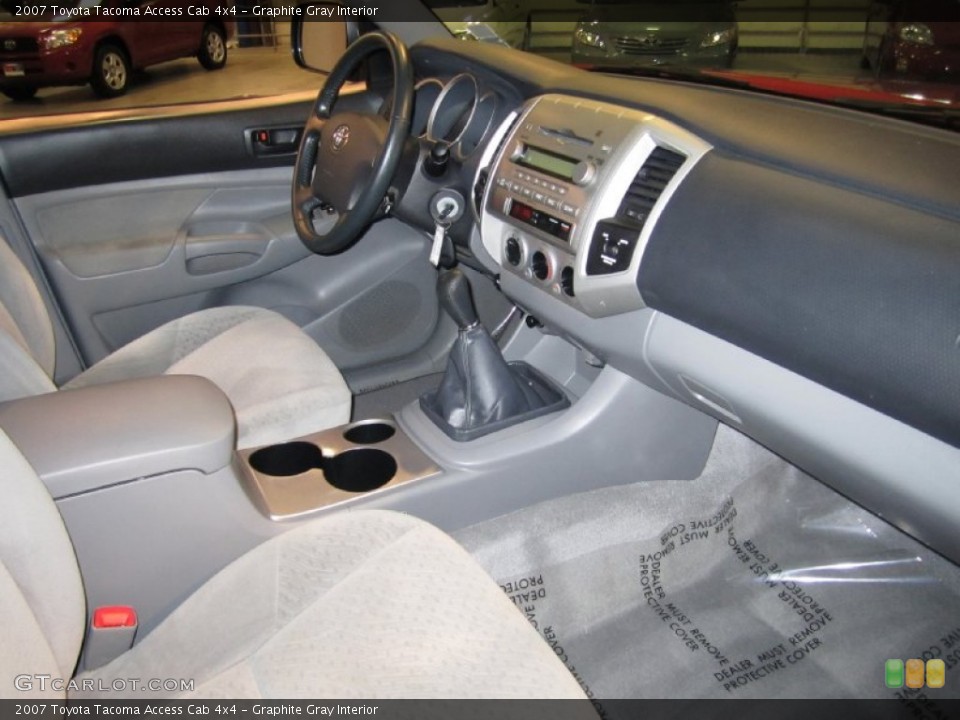 Graphite Gray Interior Photo for the 2007 Toyota Tacoma Access Cab 4x4 #52096658