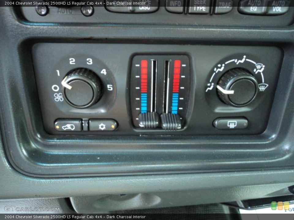 Dark Charcoal Interior Controls for the 2004 Chevrolet Silverado 2500HD LS Regular Cab 4x4 #52108139
