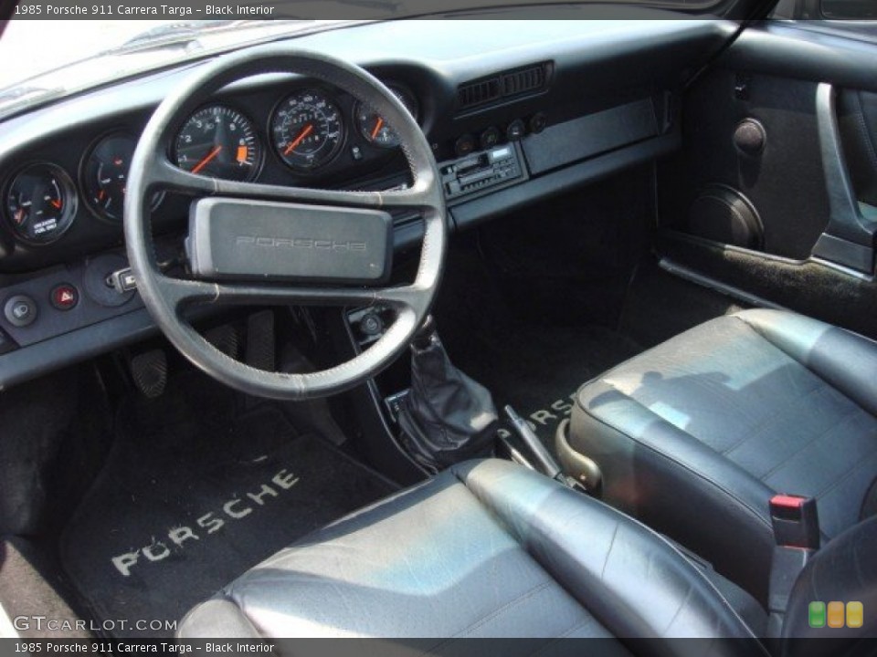 Black 1985 Porsche 911 Interiors