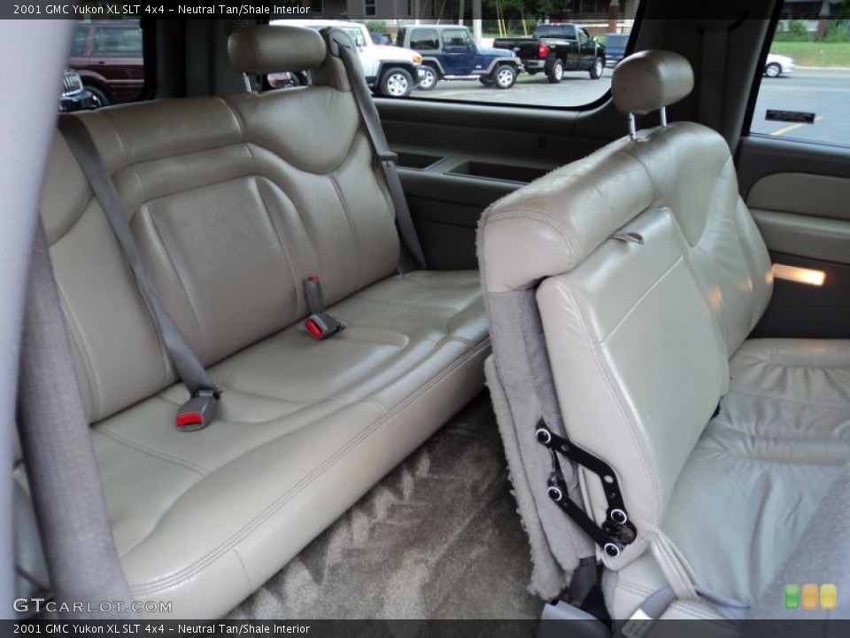 Neutral Tan/Shale Interior Photo for the 2001 GMC Yukon XL SLT 4x4 #52108802