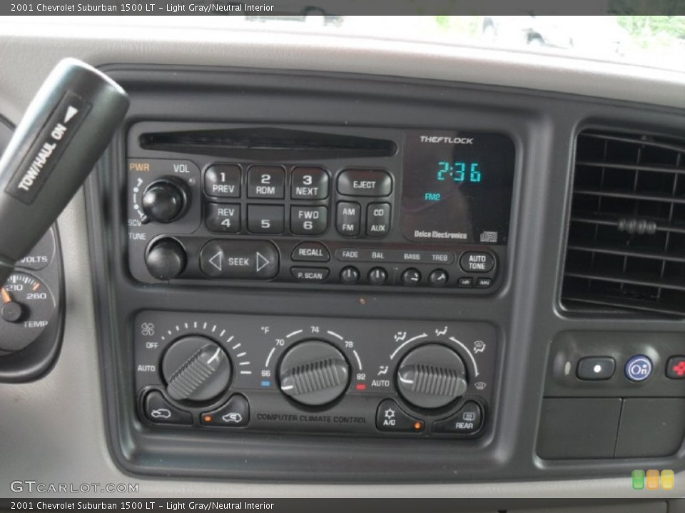 Light Gray/Neutral Interior Controls for the 2001 Chevrolet Suburban 1500 LT #52109012