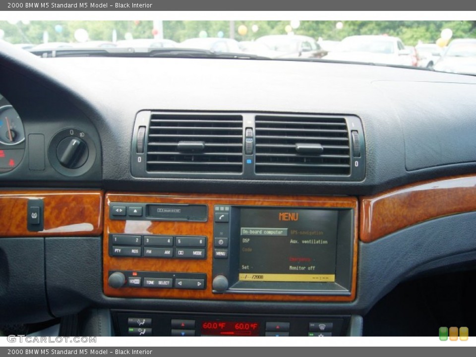 Black Interior Controls for the 2000 BMW M5  #52109426