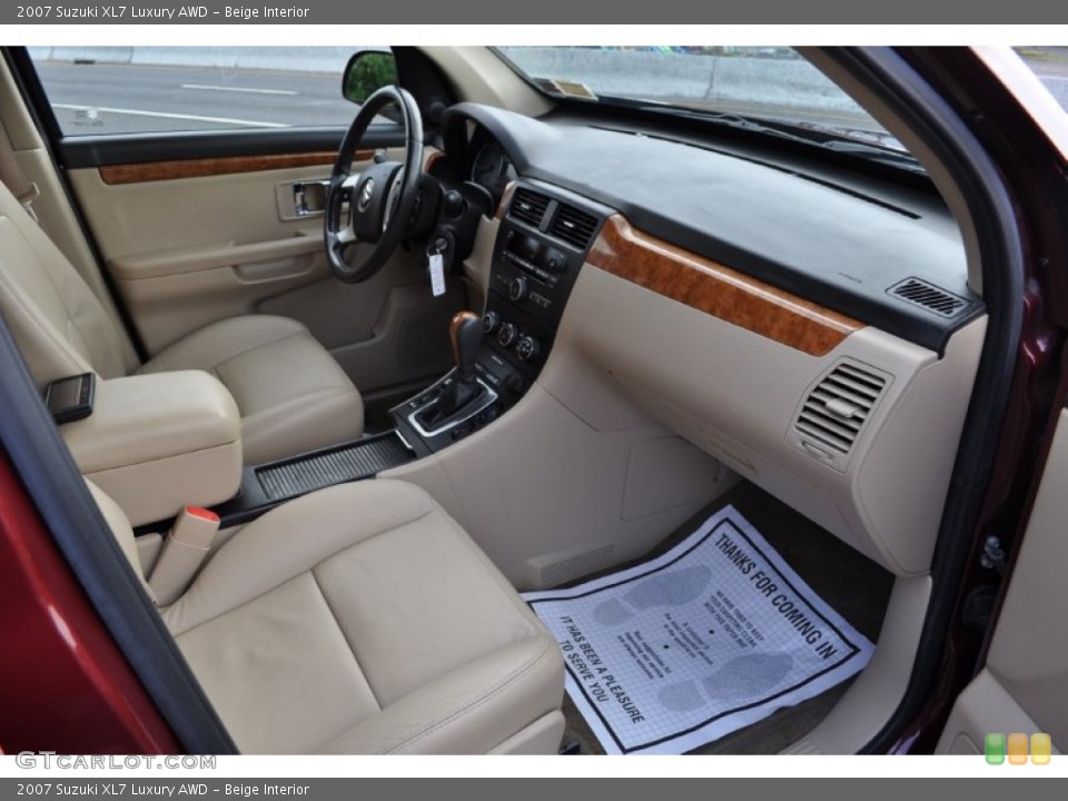 Beige Interior Photo for the 2007 Suzuki XL7 Luxury AWD #52110854