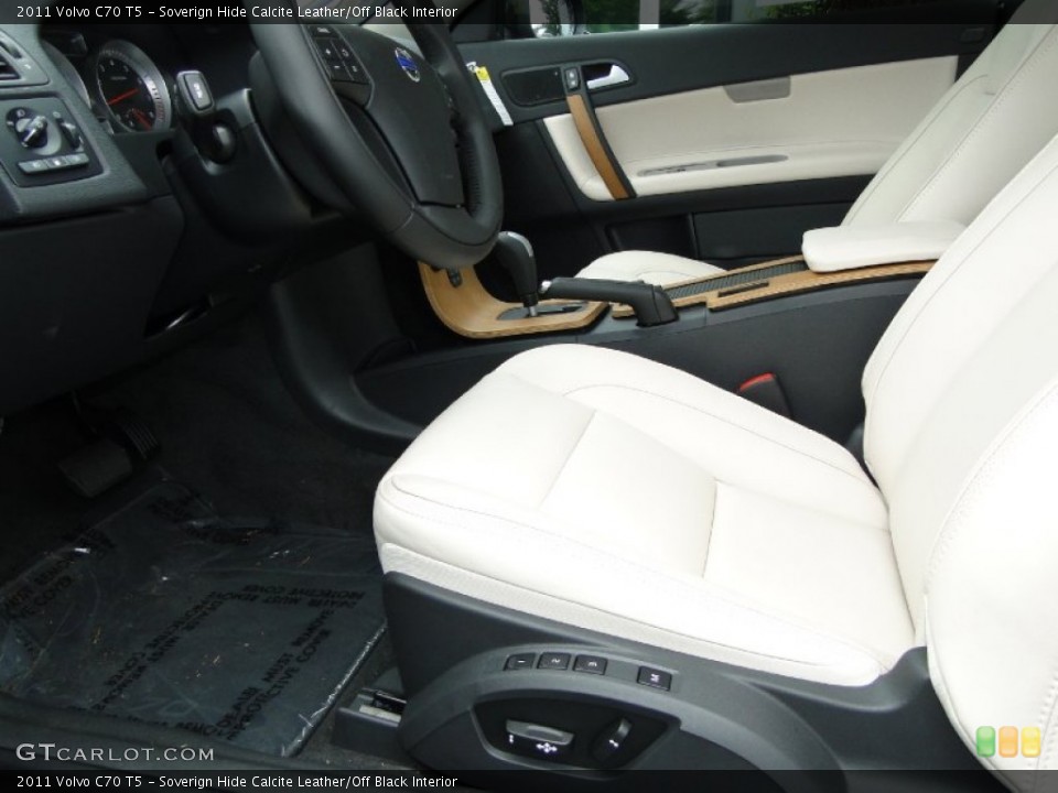 Soverign Hide Calcite Leather/Off Black Interior Photo for the 2011 Volvo C70 T5 #52114486