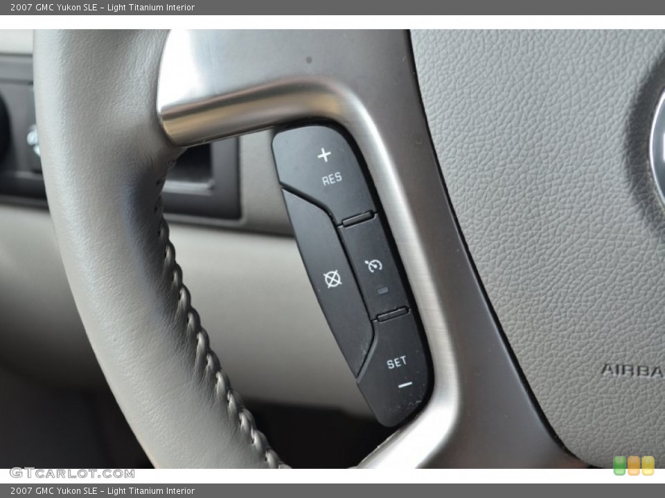 Light Titanium Interior Controls for the 2007 GMC Yukon SLE #52115089