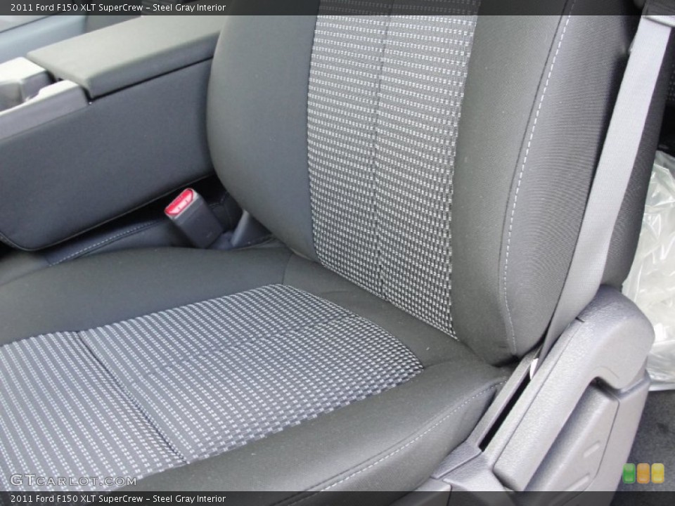 Steel Gray Interior Photo for the 2011 Ford F150 XLT SuperCrew #52115623
