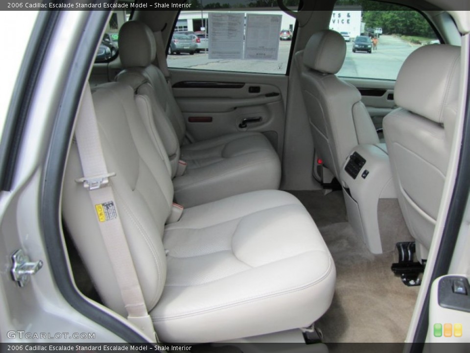 Shale Interior Photo for the 2006 Cadillac Escalade  #52120654
