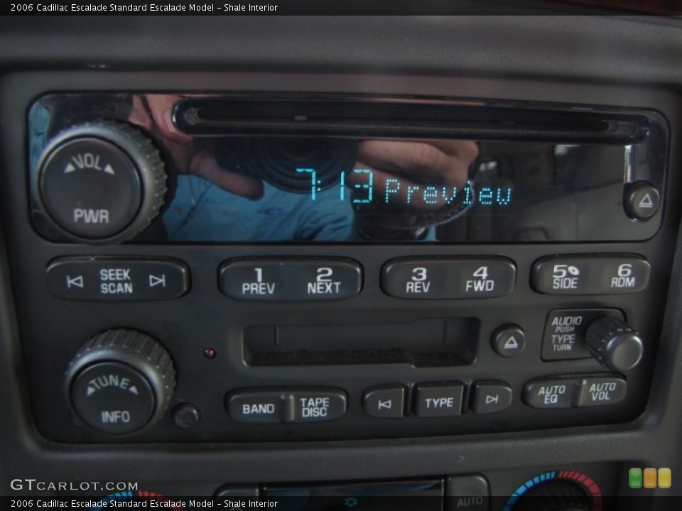 Shale Interior Controls for the 2006 Cadillac Escalade  #52120729