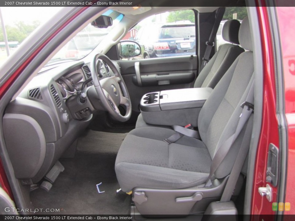 Ebony Black Interior Photo for the 2007 Chevrolet Silverado 1500 LT Extended Cab #52120948