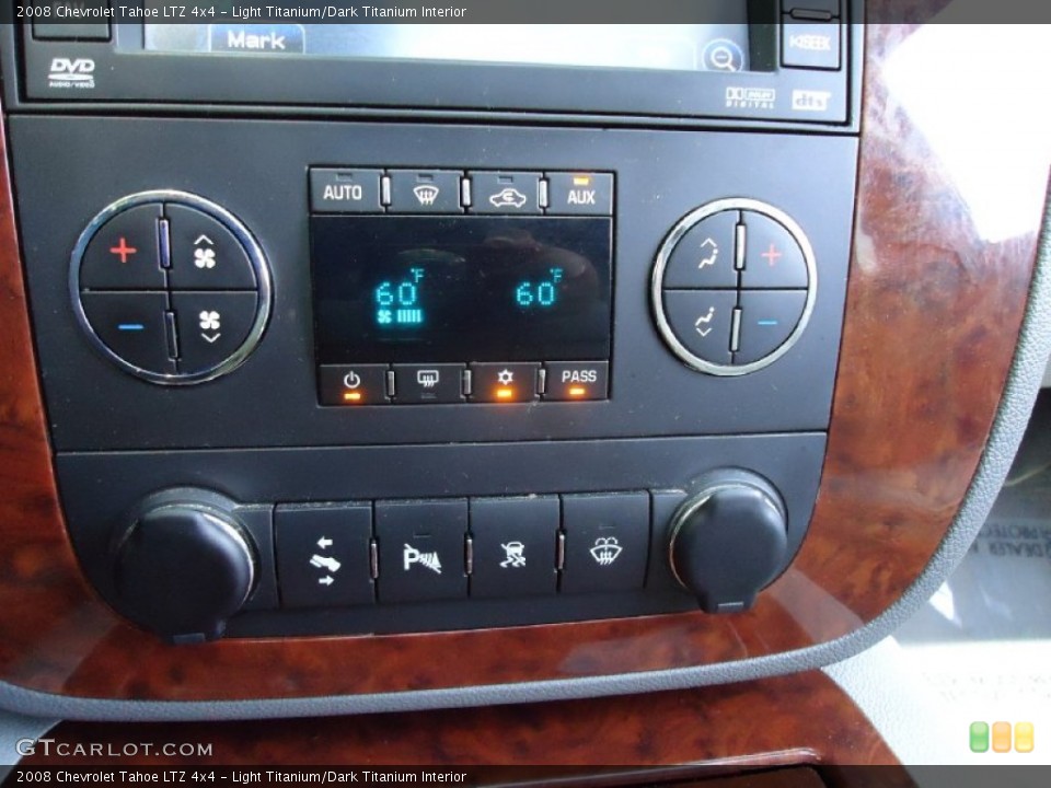 Light Titanium/Dark Titanium Interior Controls for the 2008 Chevrolet Tahoe LTZ 4x4 #52121293