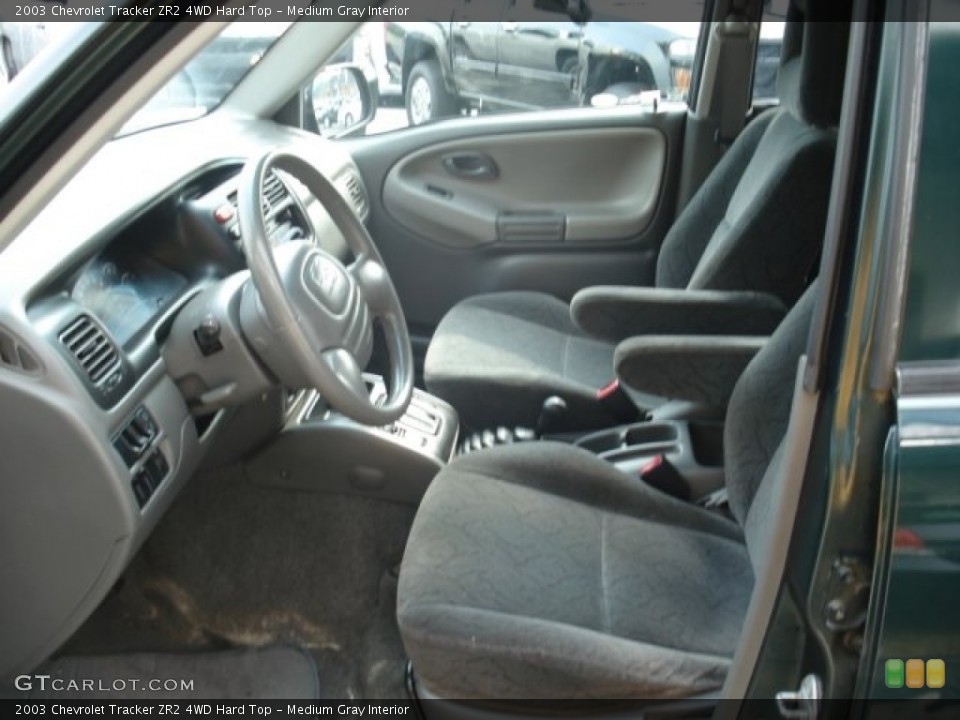 Medium Gray Interior Photo for the 2003 Chevrolet Tracker ZR2 4WD Hard Top #52123468