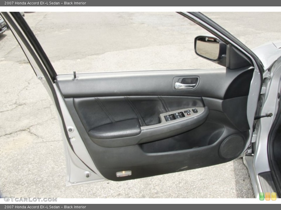 Black Interior Door Panel for the 2007 Honda Accord EX-L Sedan #52123900