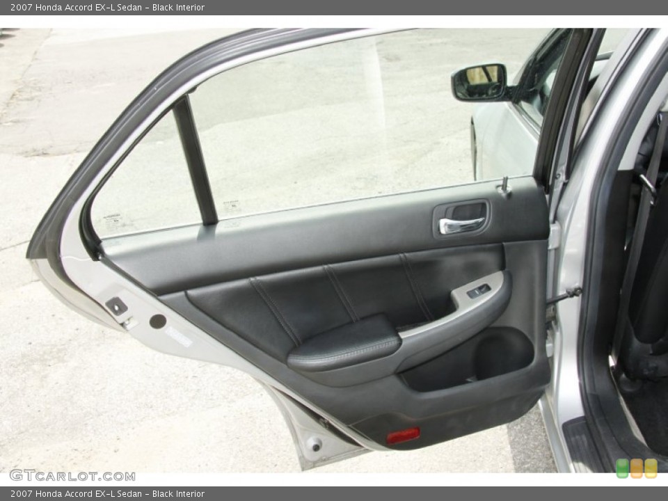 Black Interior Door Panel for the 2007 Honda Accord EX-L Sedan #52123915
